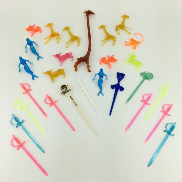 VINTAGE MCM SWIZZLE STICKS + ZOO PIKS COCKTAIL ANIMALS . LOT OF 152 . KITSCH BAR - Picture 2 of 16